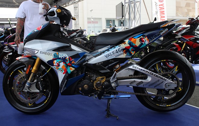 Exciter độ bản Valentino Rossi rinh giải quán quân xe độ