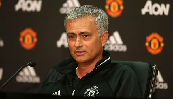 Những điểm nhấn trong bài phỏng vấn ra mắt của HLV Mourinho