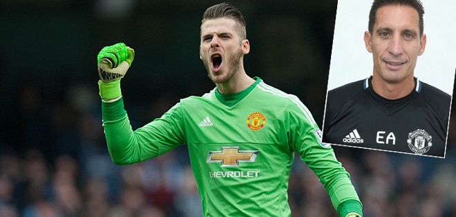 Mourinho thuyết phục De Gea theo cách ‘không thể từ chối'