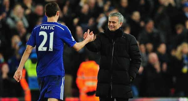 Kante khiến trò cưng của Mourinho sắp phải ra đường