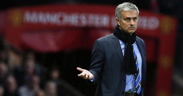 Bất ngờ lộ đội hình chính của MU mùa 2016/17