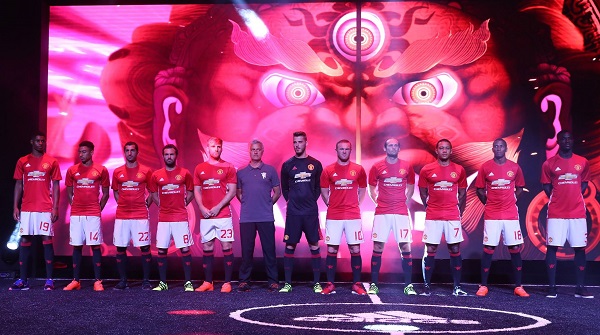 Điểm tin 23/7: M.U công bố áo đấu mới, Man City sắp có kỷ lục chuyển nhượng