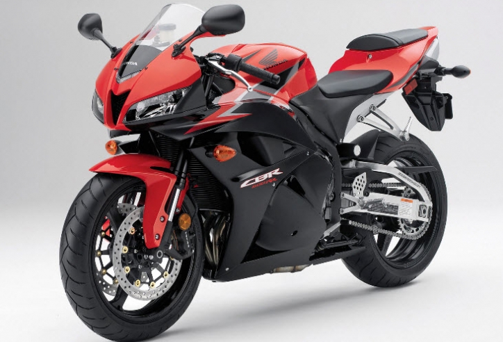 Công bố giá bán chính thức Honda CBR 250 2016