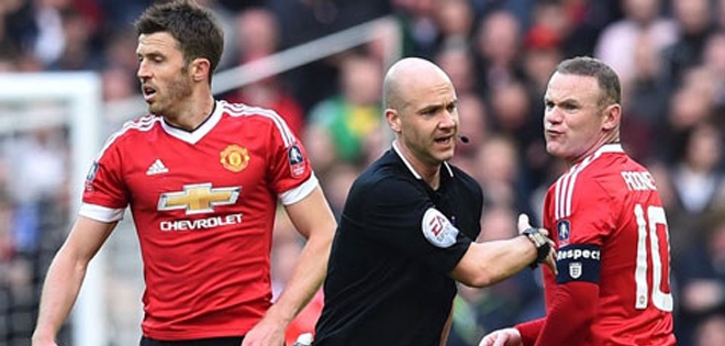 Những điều luật mới được áp dụng ở Premier League 2016/17
