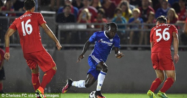 Trung vệ ghi bàn, Chelsea có thắng lợi tối thiểu trước Liverpool
