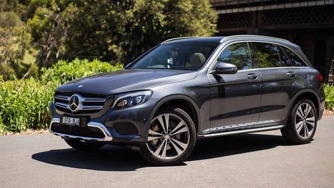 Bất ngờ với việc tăng giá của Mercedes GLC