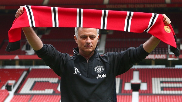 Tin bóng đá Anh 10/8: Mourinho lộ kế hoạch mua sắm, HLV Ranieri nhận lương khủng