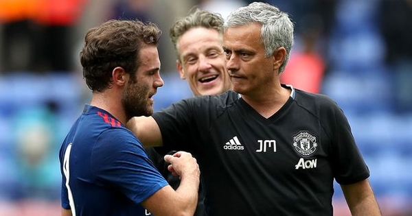 Vì sao Juan Mata sẽ được giữ lại Man Utd?