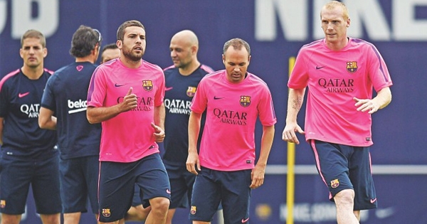 Barca mất hai trụ cột ở giai đoạn đầu La Liga