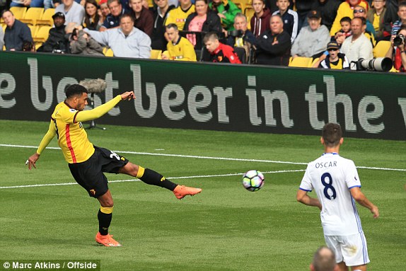 VIDEO: Sai lầm ở hàng thủ khiến Chelsea nhận bàn thua