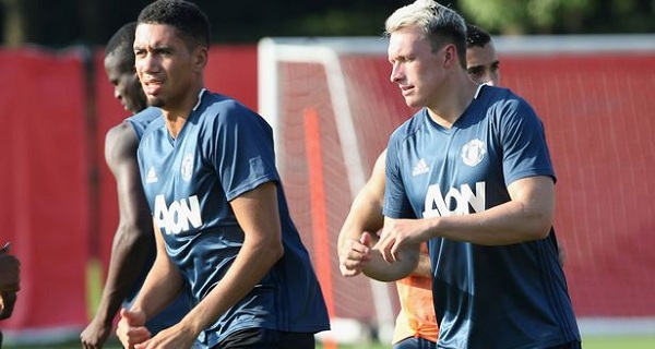Thêm một ngôi sao chuẩn bị chia tay Man Utd