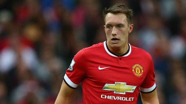 MU nhất định không bán Phil Jones cho Arsenal