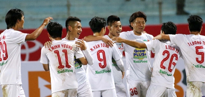 HAGL đoạt cú đúp giải thưởng tháng 8 V-League 2016