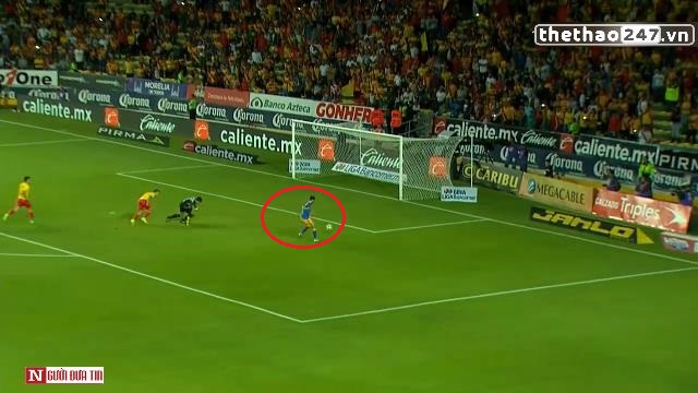 VIDEO:  Tiền đạo tuyển Pháp tái hiện pha bỏ lỡ không tưởng của Torres