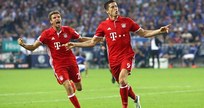 Man Utd bị xô đổ kỷ lục tại Champions League