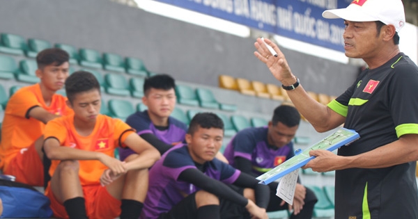 U16 Việt Nam mặc trang phục truyền thống đấu Nhật Bản