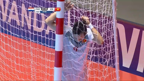 VIDEO: Trần Long Vũ phản lưới nhà (Việt Nam 0-4 Paraguay)