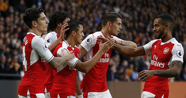 Sanchez trượt pen, Arsenal vẫn thắng đậm Hull City