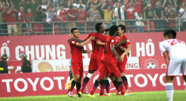 Video bàn thắng: Hải Phòng 3-0 SLNA (Vòng 26 V-League 2016)