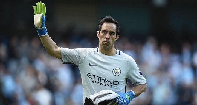 Lý do thực khiến Bravo chia tay Barca để tới Man City