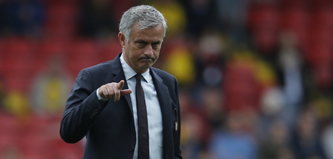 Mourinho đe dọa vị trí của tất cả cầu thủ Man Utd