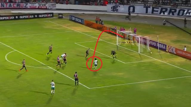 VIDEO: Cú lốp bóng thần sầu của Ze Roberto ở tuổi 42