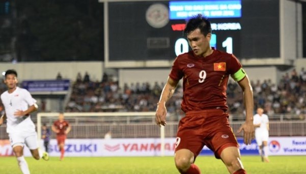 VIDEO: Văn Toàn kiến tạo, Công Vinh nâng tỷ số lên 2-1 cho ĐTVN