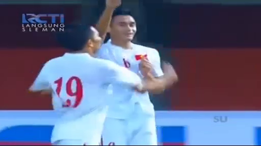 VIDEO: Trọng Hoàng - Minh Tuấn phối hợp nâng tỷ số lên 2-0 cho ĐTVN