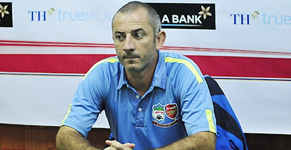 Tin tức bóng đá VN 12/10: HLV Guillaume Graechen tái xuất