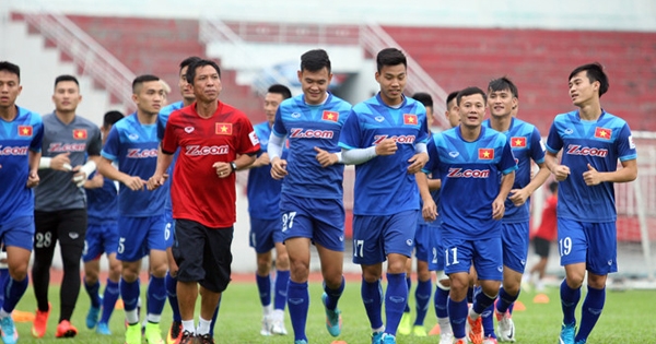 HLV Hữu Thắng: ‘Mặc áo quốc gia thì đều là người Việt Nam’