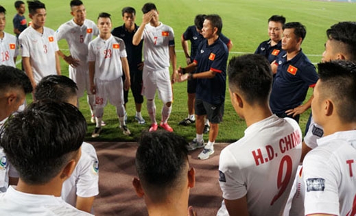 U19 Việt Nam mặc trang phục truyền thống trận ra quân gặp Triều Tiên