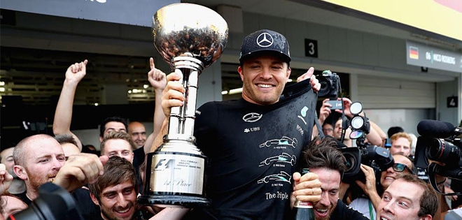 F1 2016 đột nhiên trở nên gay cấn khi có tay đua “nhảy đội”