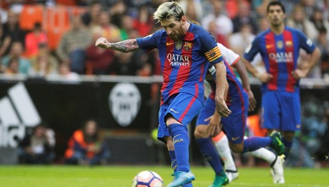 Video bàn thắng: Valencia 2-3 Barcelona (Vòng 9 - La Liga)
