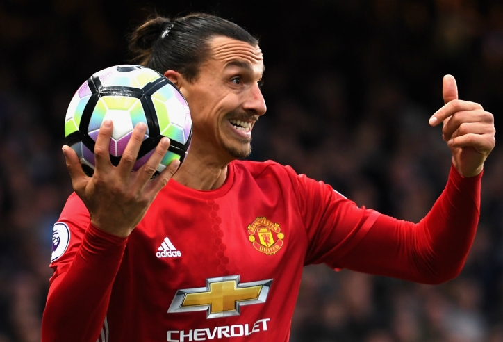 'Ibra như ông già, M.U cách đội bóng giỏi 1 triệu dặm'