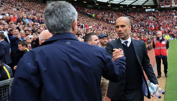 Pep sẽ dùng đội hình 2 đấu MU