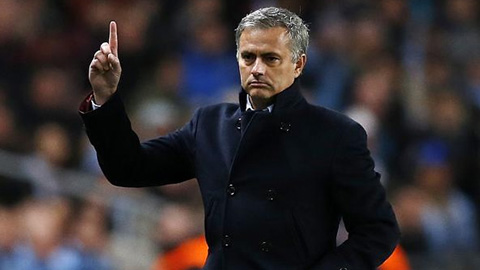 CĐV MU dành thiện cảm cho Mourinho sau hành động đẹp