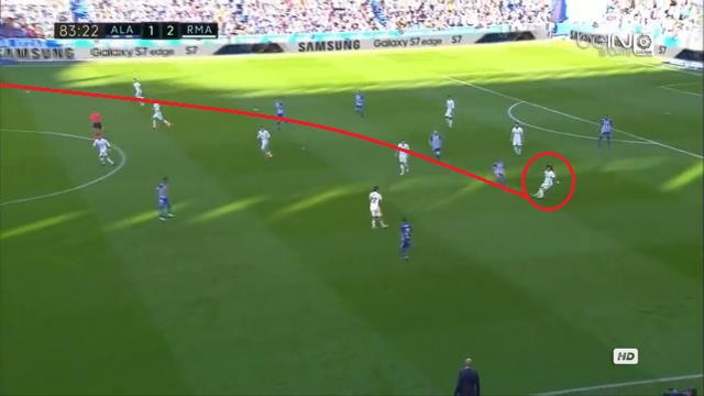 VIDEO: Pha kiến tạo loại bỏ toàn bộ hàng phòng ngự đối phương của Marcelo