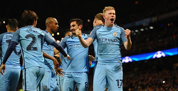 Guendogan tỏa sáng, Man City đòi nợ Barcelona