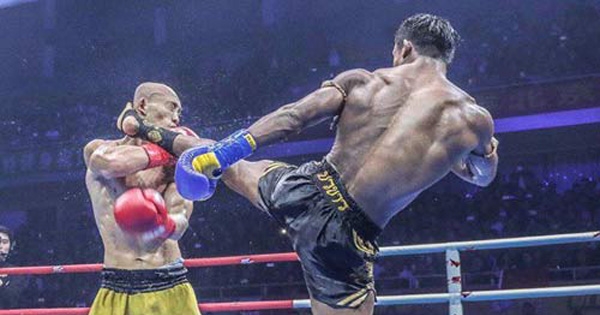 Yi Long phục hận thành công Buakaw trong trận so găng siêu kinh điển