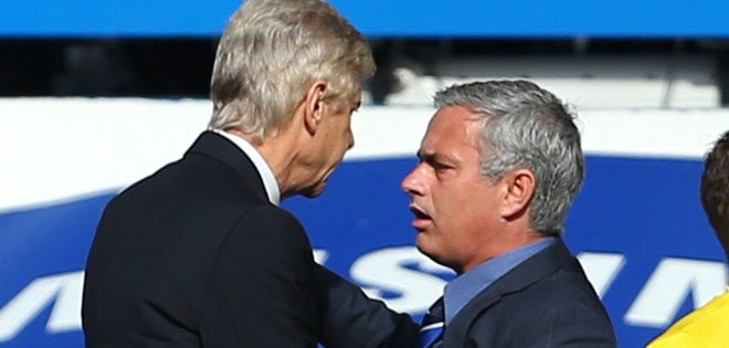 HLV Wenger phản pháo về thành tích nghèo nàn trước Mourinho
