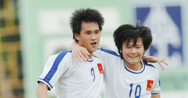 Văn Quyến nói về quyết định giải nghệ bất ngờ của Công Vinh