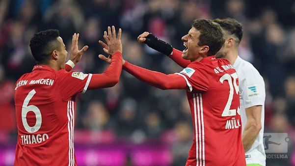 Video bàn thắng: Bayern Munich 5-0 Wolfsburg (Vòng 14 Bundesliga)