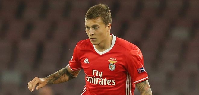 Chuyển nhượng 21/12: MU đón Lindelof, bán Fellaini cho Milan?