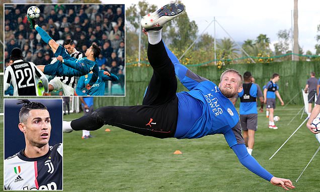 Cựu HLV Man City: 'Schmeichel cũng đá được như Ronaldo'