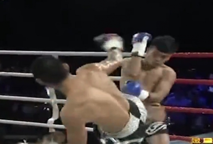 VIDEO: Võ sĩ Lào không thở nổi vì lĩnh trọn cú đá ngàn cân