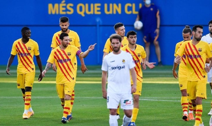 Messi im tiếng, Barca thắng trận đầu tiên dưới thời Koeman