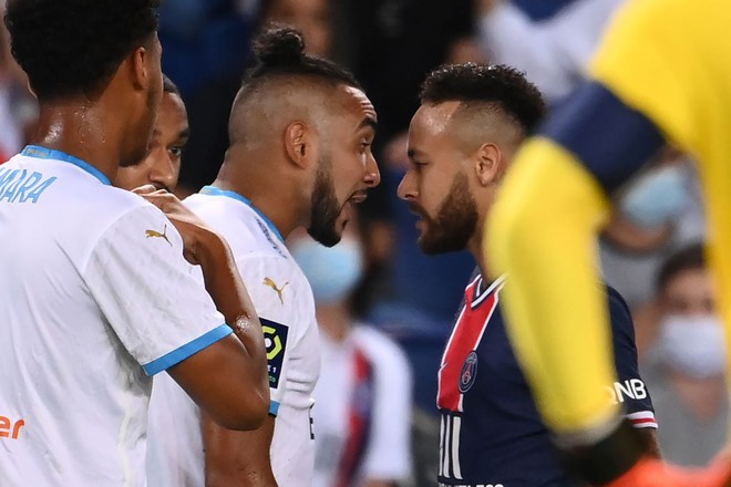Lật lại vụ 'hỗn chiến', Neymar đối mặt án treo giò nặng gấp 5 lần