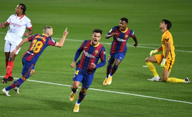 Barca chia điểm với Sevilla trên sân nhà