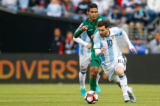 Bolivia vs Argentina: Thở gấp tại La Paz