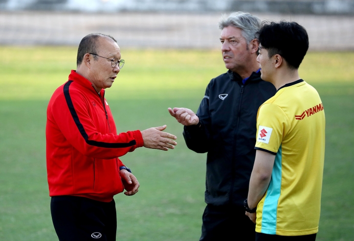 GĐKT Jurgen Gede chia tay bóng đá Việt Nam